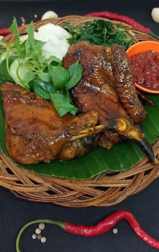 BEBEK BAKAR
